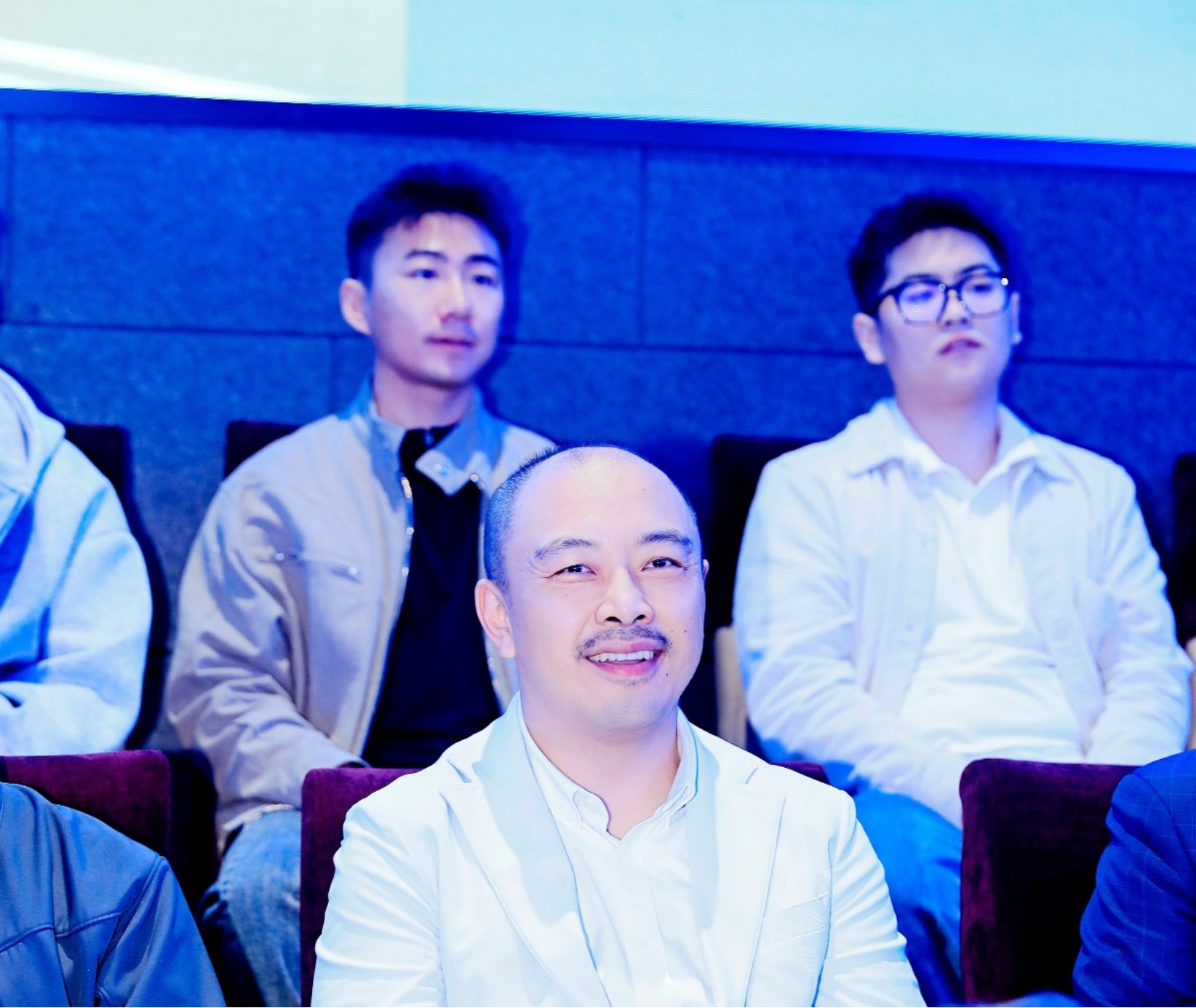 中庚基金管理有限公司销售总监杨喆对同学们提出建议